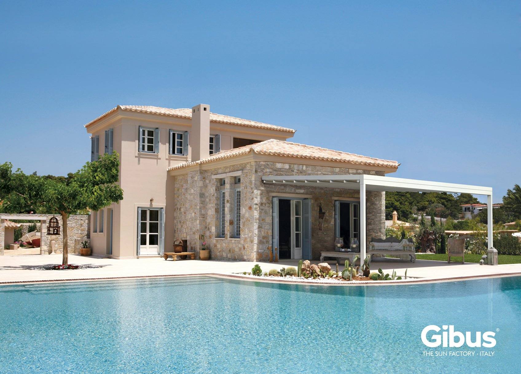 Maison contemporaine avec menuiseries exterieures